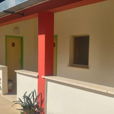 Eilon Hostel B&B Elon エクステリア 写真